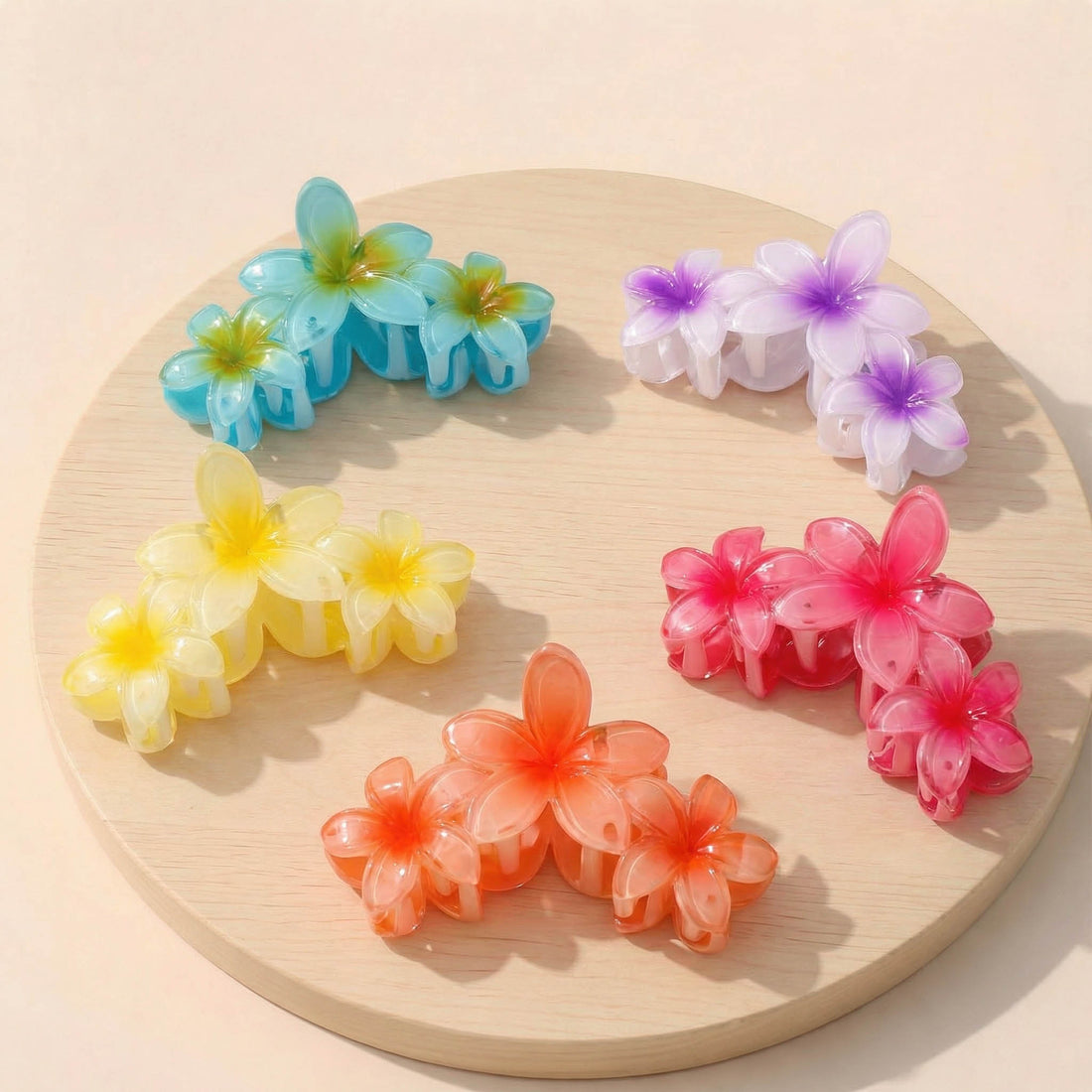 Triple Bloom Floral Claw